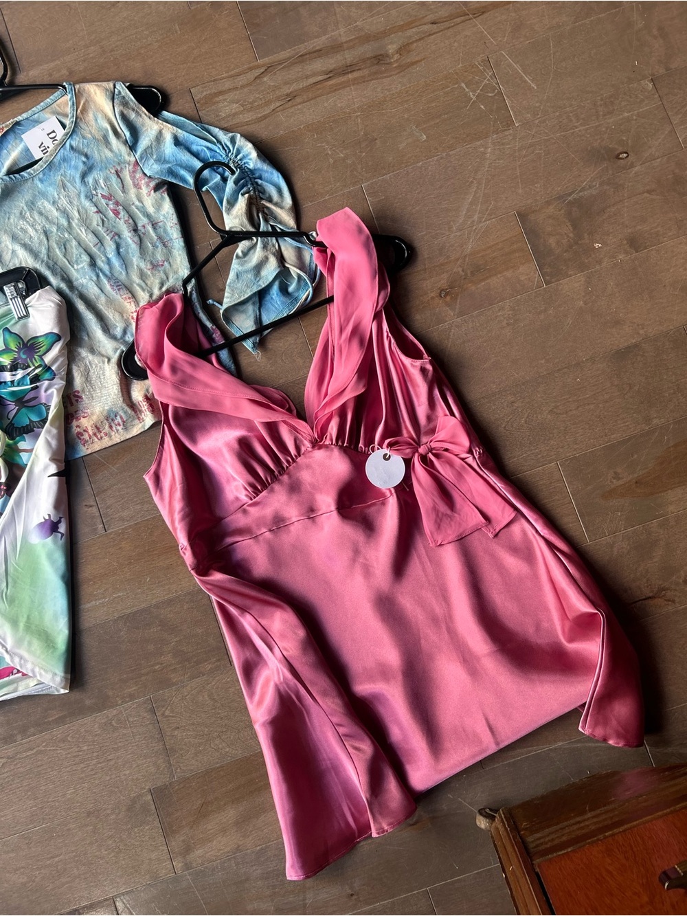 Silky Pink V-Neck Sleeveless Women’s Top